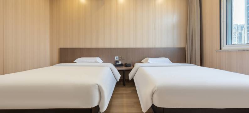 悦景豪影院酒店(盐城大丰中交美庐城店)图片