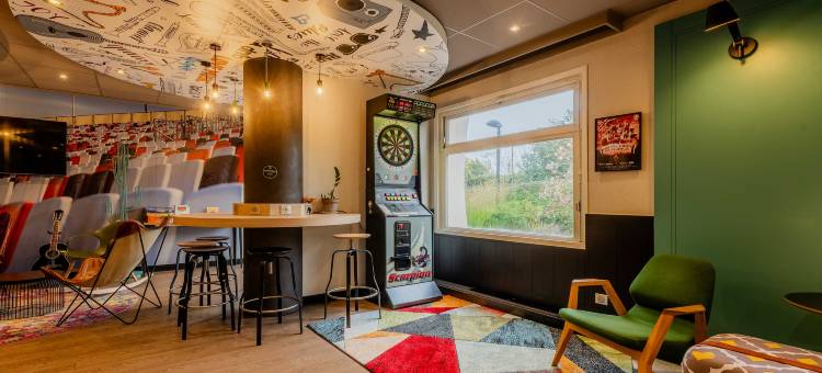 民宿酒店里尔维尔讷夫达斯克大球场(B&B HOTEL Lille Villeneuve d'Ascq Hôtel de Ville)图片