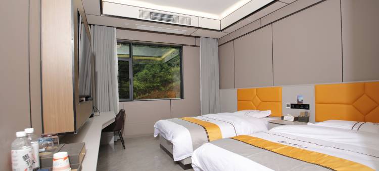 西盟龙腾酒店图片