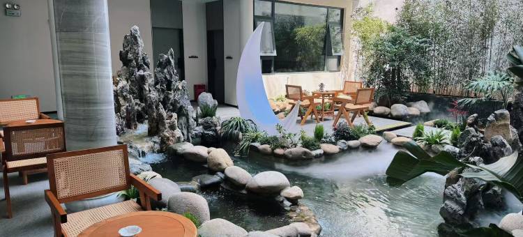 龚禧里·初见酒店(丽江古城大水车店)图片