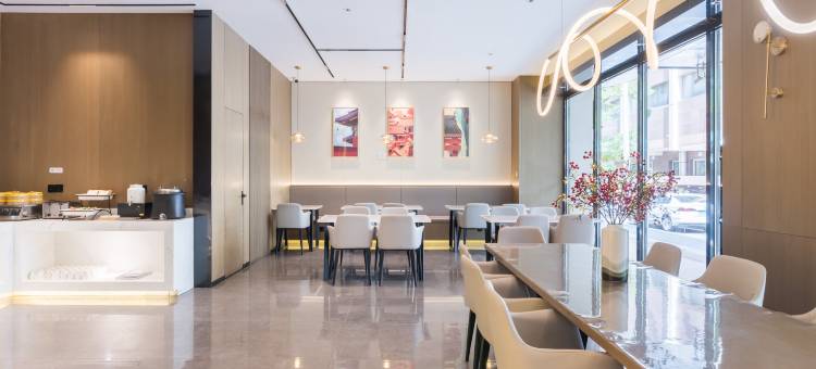 加雅酒店(西安钟鼓楼五路口地铁站店)图片