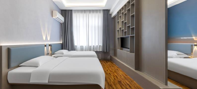 阳光假日酒店(集宁南站中心广场店)图片