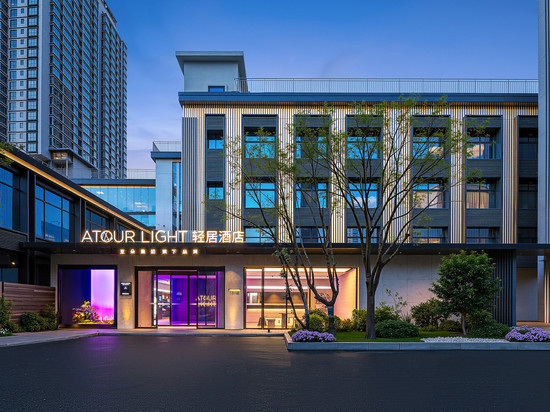 贵阳喷水池紫林庵地铁站轻居酒店