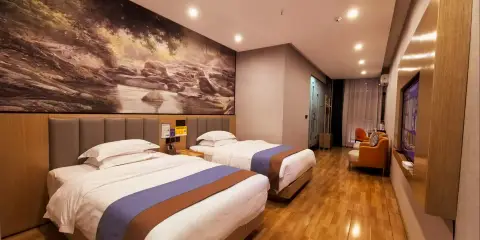 臨滄開園曼居酒店(市一中店)