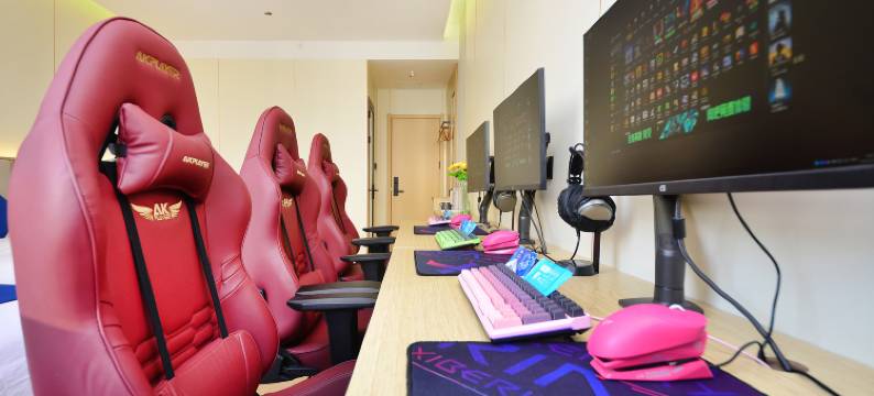 觅光电竞智能酒店(太原柳巷钟楼街店)图片