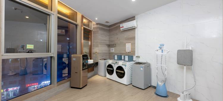 深圳嘉瑞城艺术酒店(深圳龙华大浪商业中心店)图片