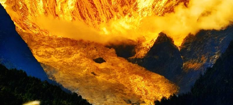 德钦茸洽·梅里秘境山居图片