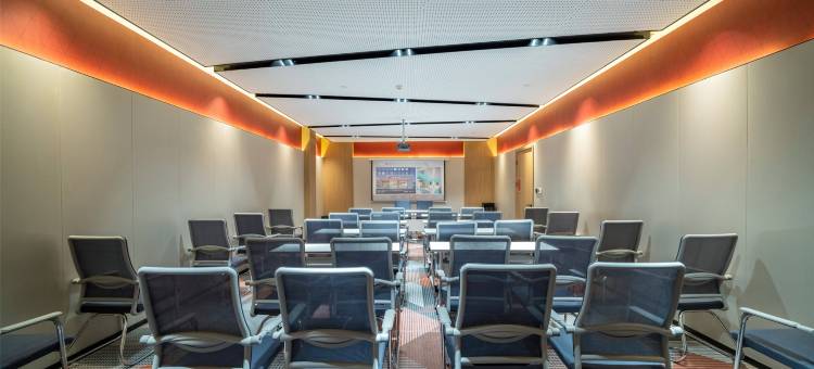 柏曼酒店(徐州云龙万达广场民富园夜市店)图片