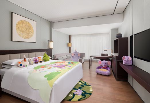 Sheraton Grand Hangzhou Binjiang HotelHotel Overview