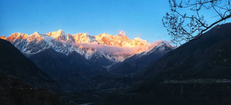 吉美·南迦巴瓦山居图片