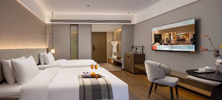 东豪酒店(贺州学院永丰湖湿地公园店)图片