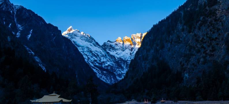 德钦雨崩转山雪境民宿图片