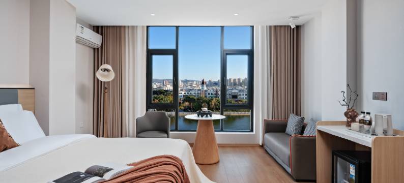 汀屿海岸美居(兴盛大桥洱海店)图片