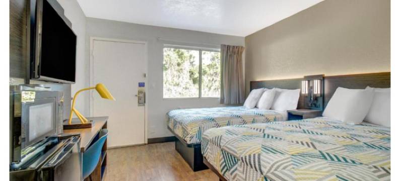 佛罗里达威尼斯 6 号汽车旅馆(Motel 6 Venice, FL)图片