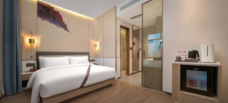 艺龙酒店(哈尔滨中央大街索菲亚教堂店)图片