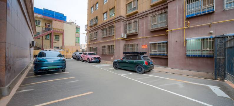 艺龙万国酒店(喀什古城万达店)图片