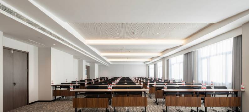 博野华阳国际酒店图片