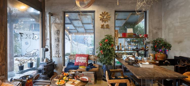 花筑·匡境可以居民宿(庐山如琴湖牯岭街店)图片