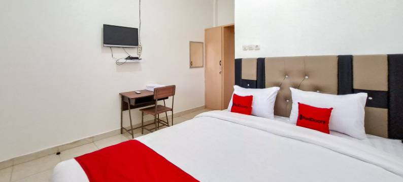 RedDoorz near Living World Pekanbaru图片