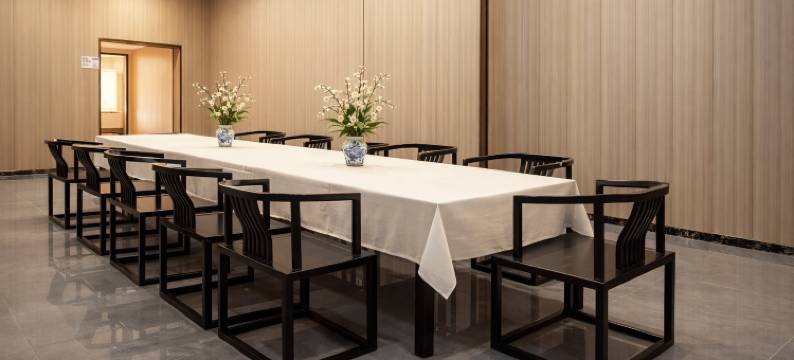 斯际驿辰·明清古典美学·宫廷Designer酒店(兴义万峰林机场店)图片