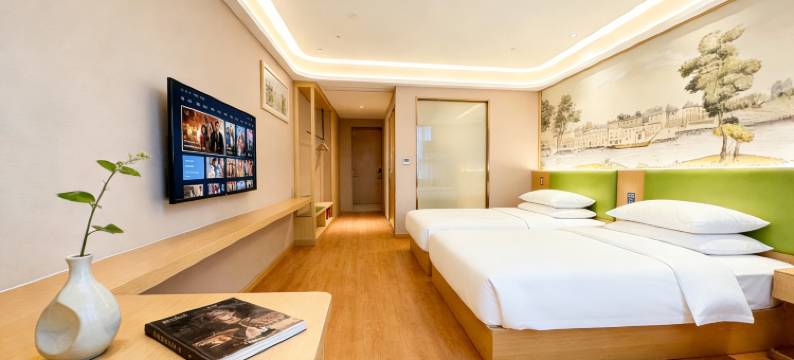 维｜也钠云境美居•静逸轻居•设计城市酒店(淮滨人民政府淮滨站店)图片