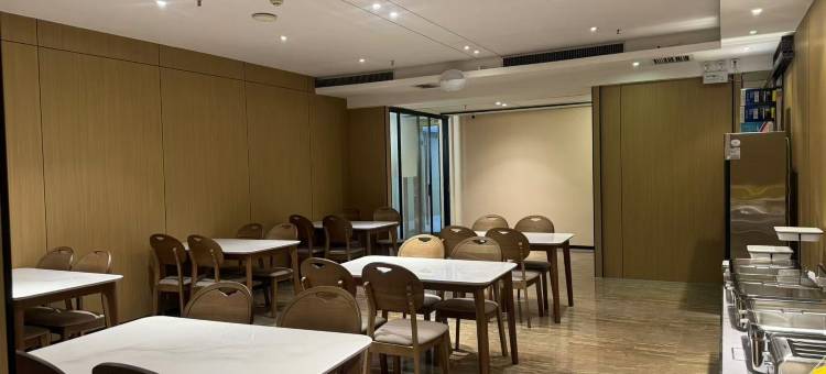 轻夕酒店(河南艺术中心会展中心地铁站店)图片