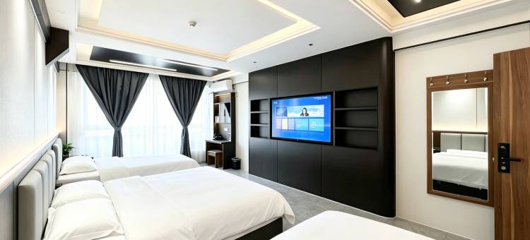 云起时轻居酒店(维多利广场天津路店)图片