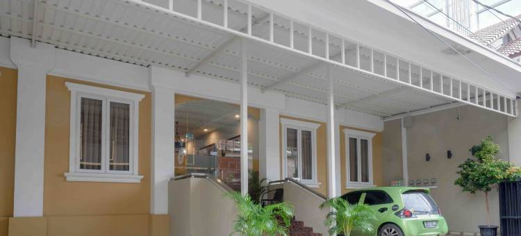 新邦利马艾姆布雷斯桑斯酒店(Sans Hotel Empress Simpang Lima)图片