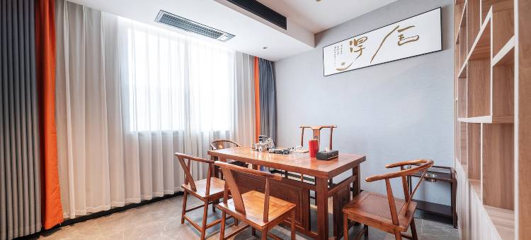 优莱雅智能酒店(东兰店)图片