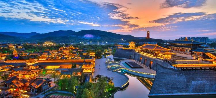 盛景怡家酒店(襄阳新五中吾悦广场店)图片