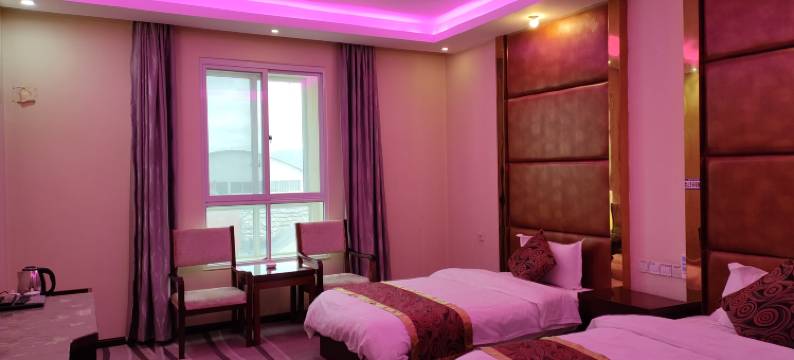 香格里拉曼享拾桄客栈(独克宗古城店)图片