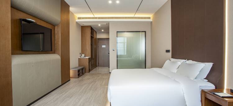 丽悦酒店(南京江宁大学城天印大道地铁站店)图片