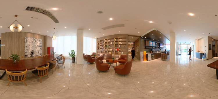 云丽酒店(高安大道华鼎中央城店)图片