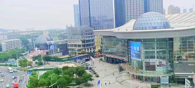 星期天电竞民宿(武汉光谷广场步行街店)图片