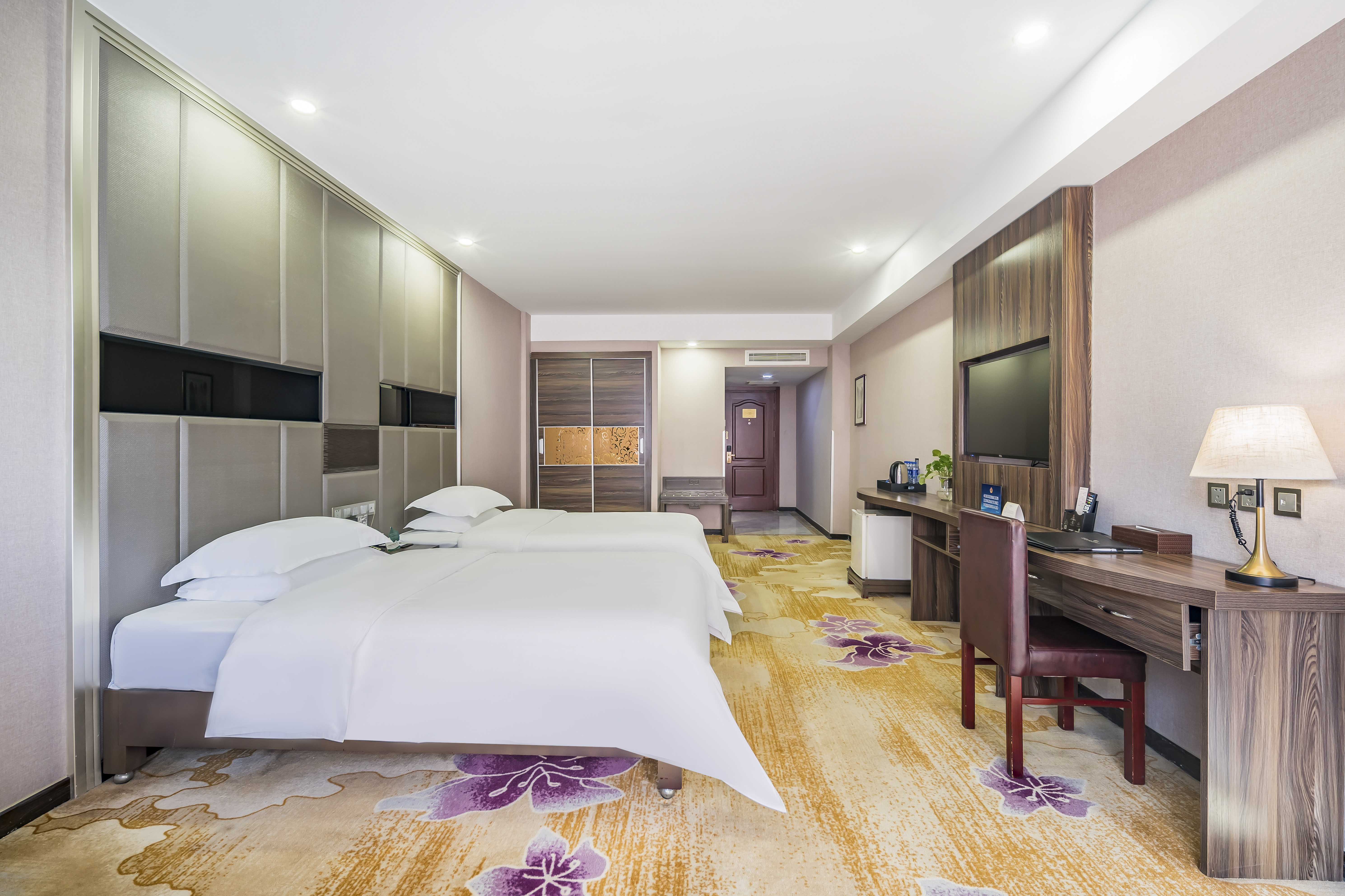 Beijing Ruyi Yuxuan Hotel Over view