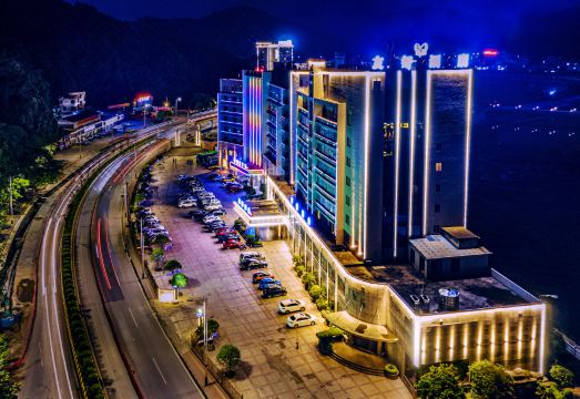 友好酒店（韶关曲江南华寺店）外景图