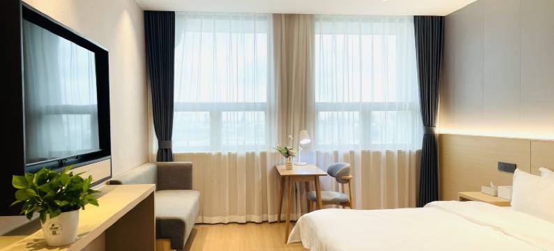 宁波华隆美辰酒店(镇海枫园地铁站店)图片