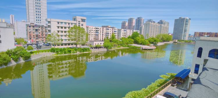 禾枫酒店(鸭绿江断桥店)图片