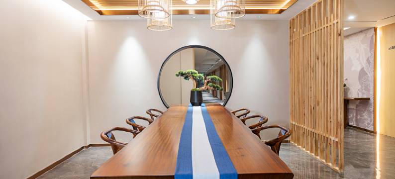 艺龙瑞云酒店(濮阳龙城广场市政府店)图片