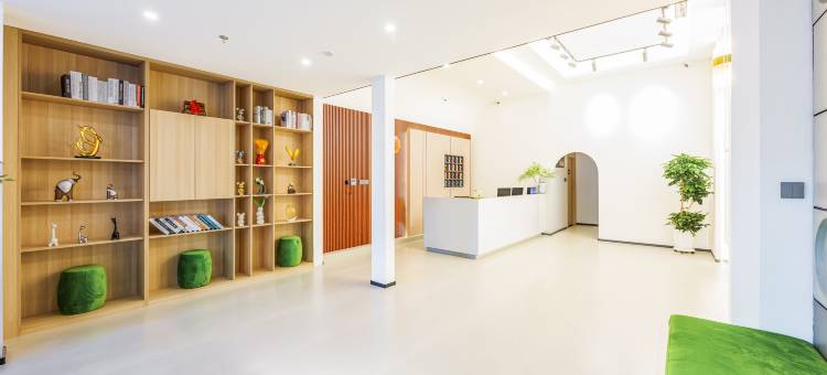 均禾酒店(北京中日友好医院光熙门地铁站店)图片