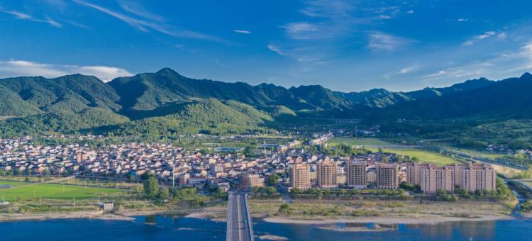 致如民宿(桐庐瑶琳仙境OMG心跳乐园店)图片