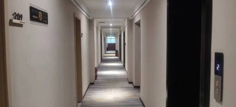 新乡新岩酒店(河南科技学院店)图片