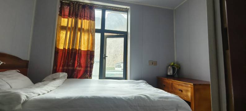 定日喜迎客栈图片