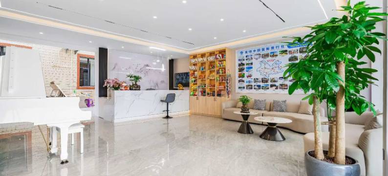 云梦泽艺术酒店(昆明长水国际机场店)图片