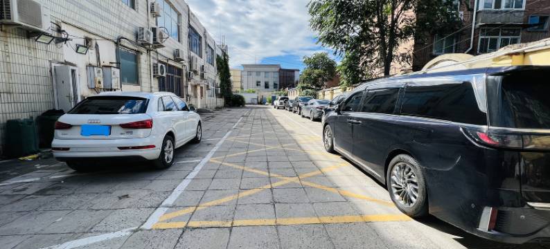 北京百合商务酒店(火箭万源地铁站北京航天总医院店)图片