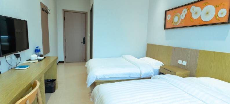 平泉鑫美酒店图片