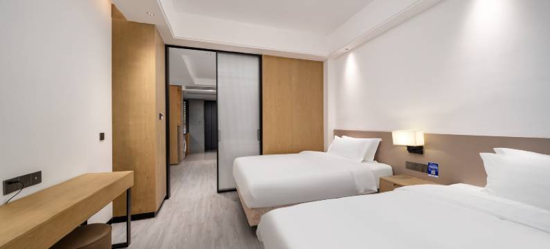 世丽美宿(广州中山大学附属第一医院东山口地铁站店)图片