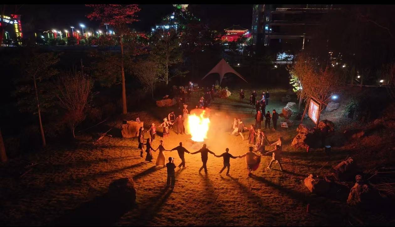 途易蓝•相和里度假酒店(阳朔遇龙河生态公园千古情景区店)图片
