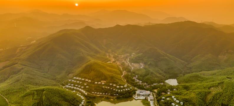 湖州芳菲学苑酒店图片