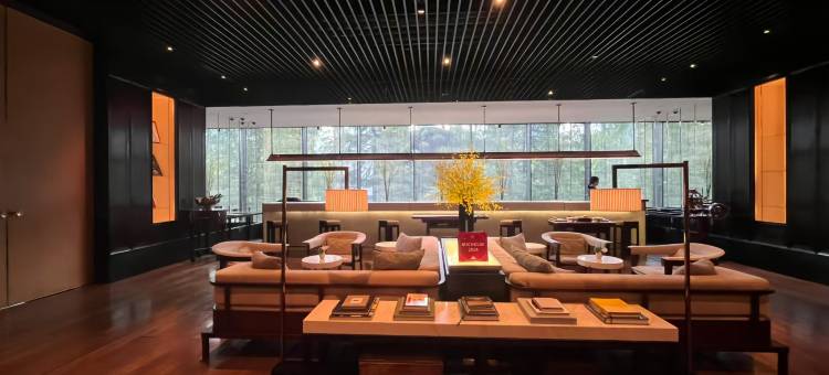 艺龙安云酒店(海口骑楼老街解放西路店)图片
